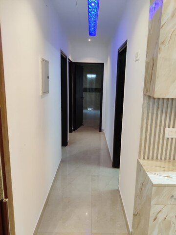 Building Lobby in 4 BHK Apartment at Parx Laureate, Sector 108 – for Rent