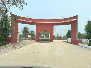  Plot – Exterior View View at Vidhan Sabha Marg - for Sale