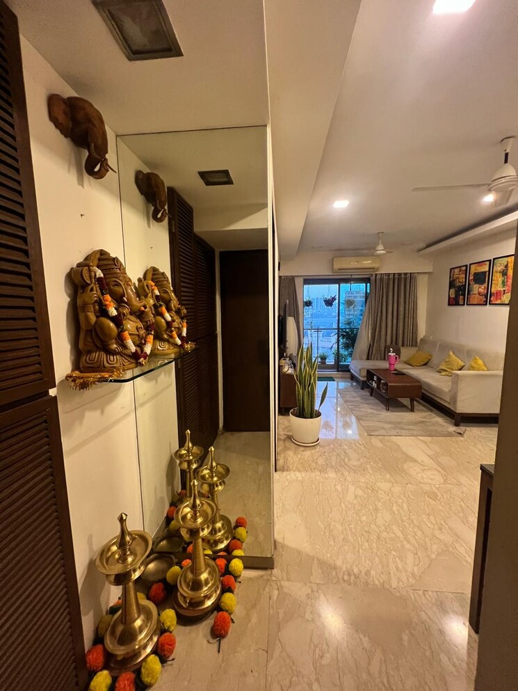  Parking, regent-jeevan-tara-chs 1 Bedroom 450 Sq.Ft. Apartment In Vile Parle East Mumbai 8003171