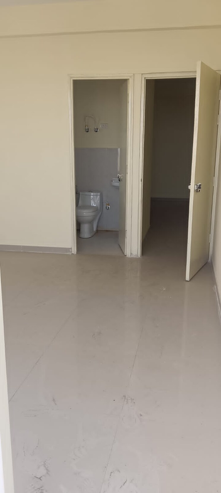 Living Room, suncity-avenue-76 2 Bedroom 682 Sq.Ft. Apartment In Sector 76 Gurgaon 8003163