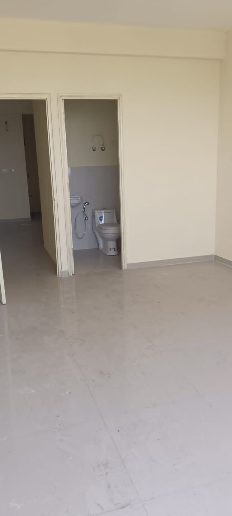 Living Room, suncity-avenue-76 2 Bedroom 682 Sq.Ft. Apartment In Sector 76 Gurgaon 8003163