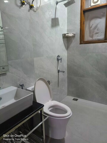 Bathroom in 3.5 BHK Builder Floor at Ardee City, Sector 52 – for Rent