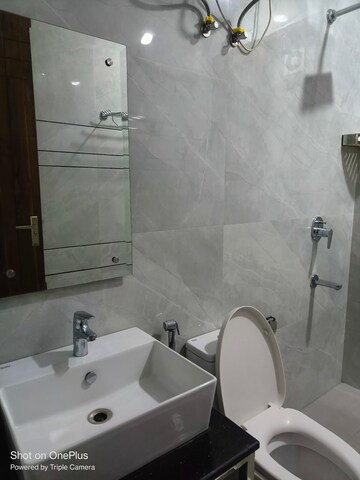 Bathroom in 3.5 BHK Builder Floor at Ardee City, Sector 52 – for Rent