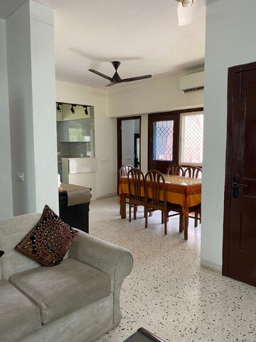 Living Room in 6 BHK Independent House at RWA Apartments Sector 39, Sector 39 – for Sale