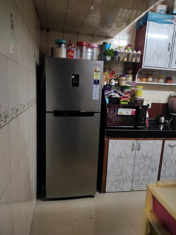Kitchen in 2 BHK Apartment at Thakkar Apartment, Sanpada – for Rent