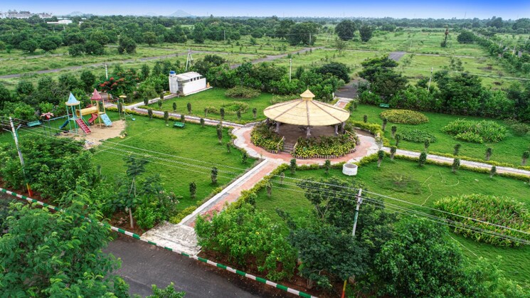 Garden, bhongiri warangal highway  500 Sq.Yd. Plot In Bhongiri Warangal Highway Hyderabad 8003255