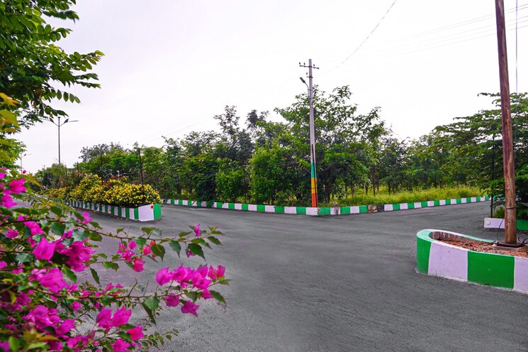 Garden, bhongiri warangal highway  500 Sq.Yd. Plot In Bhongiri Warangal Highway Hyderabad 8003255