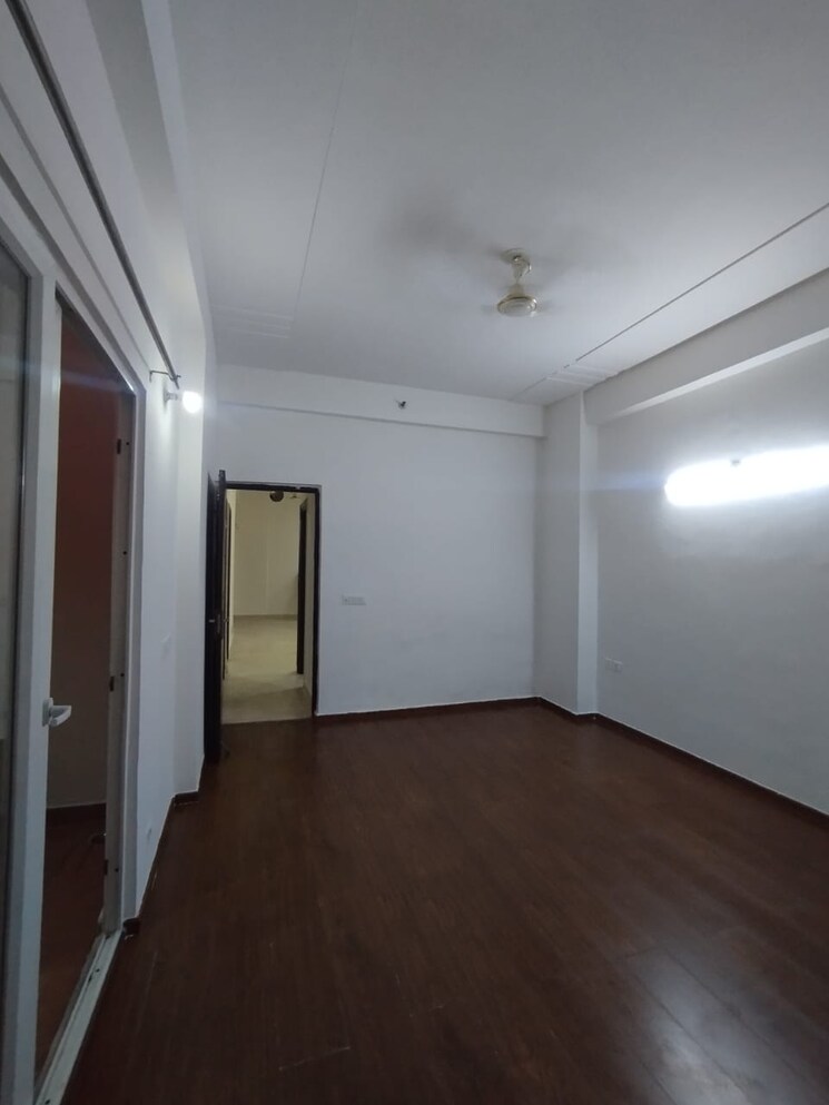 Room, gulshan-vivante 4 Bedroom 2645 Sq.Ft. Apartment In Sector 137 Noida 8003306