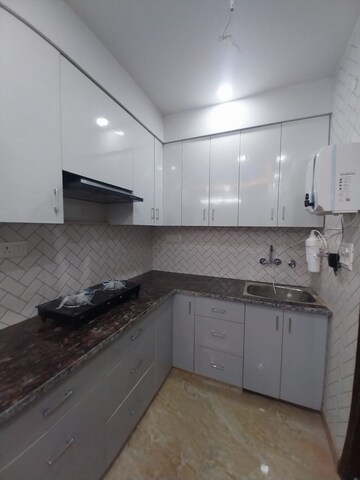 2.5 BHK Apartment For Sale in Paschim Vihar