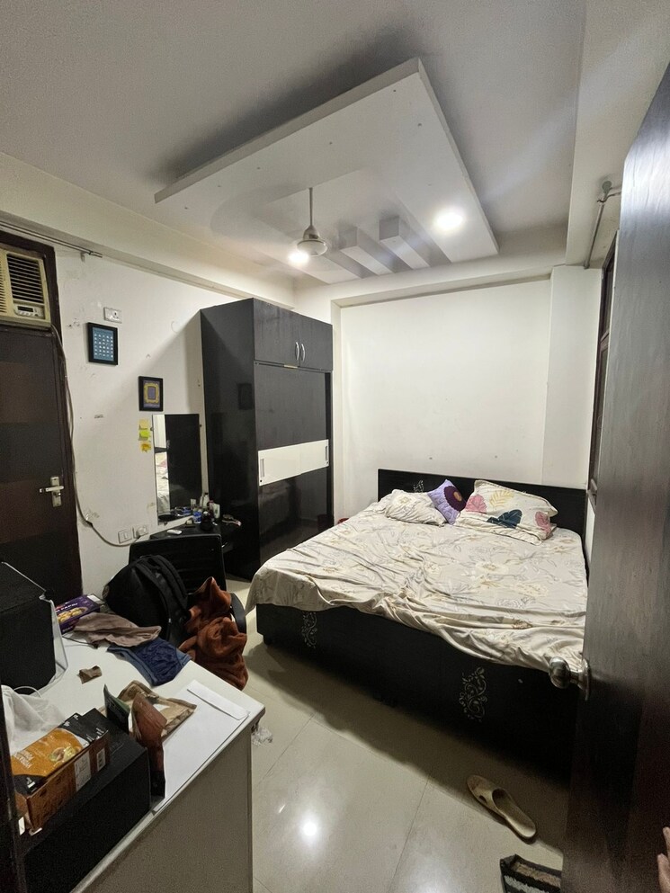 Master Bedroom, sector 20 5 Bedroom 112 Sq.Mt. Villa In Sector 20 Noida 8003346