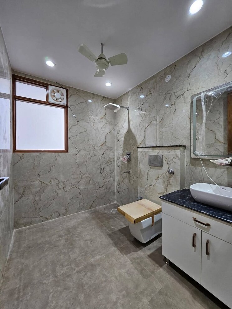 Kitchen, sector 9 3 Bedroom 263 Sq.Yd. Builder Floor In Sector 9 Gurgaon 8003352