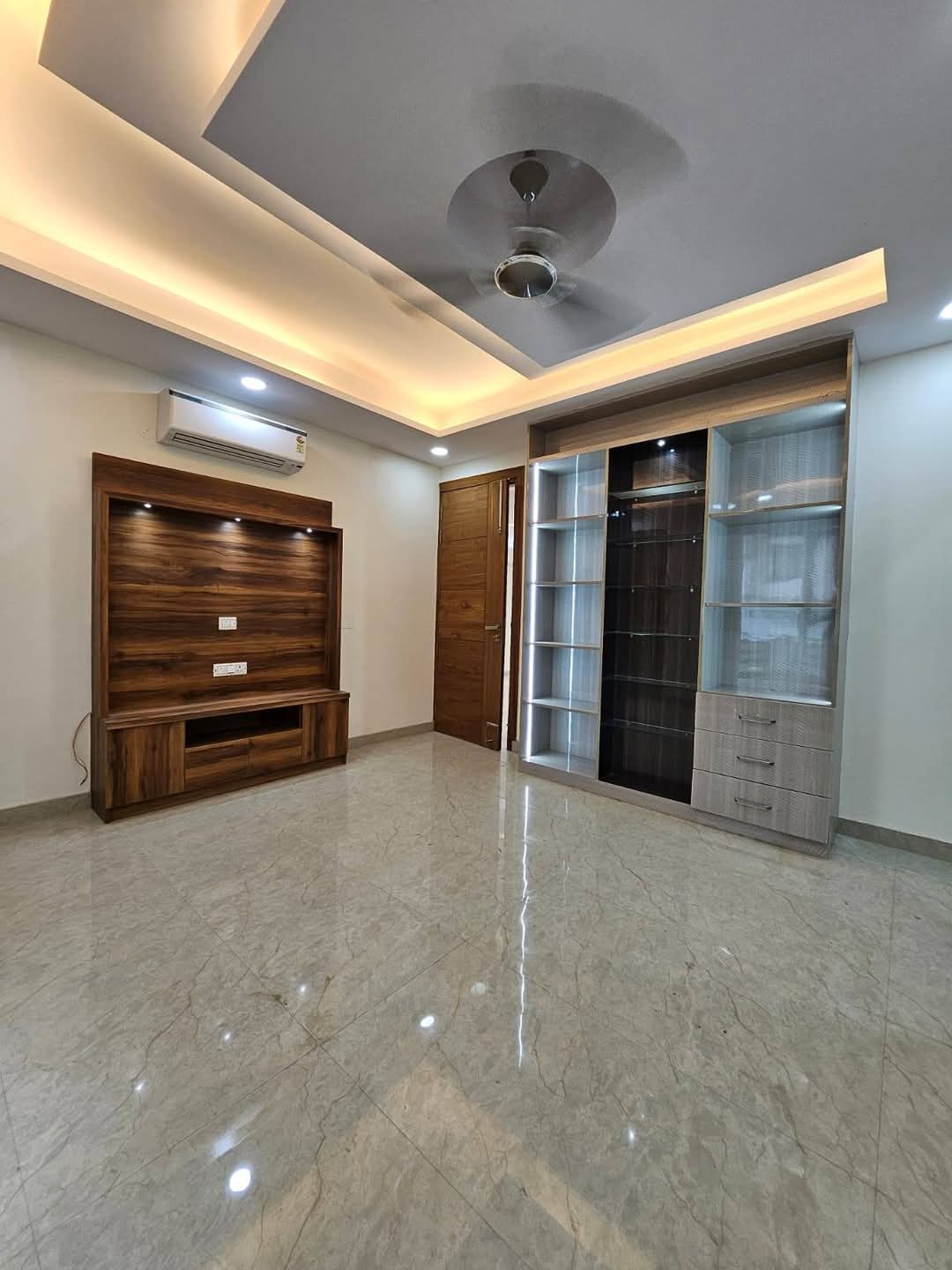 3 BHK + Pooja Room Builder Floor For Sale in Sector 4