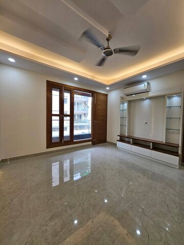 Room in 3 BHK Builder Floor at Sector 4 – for Sale