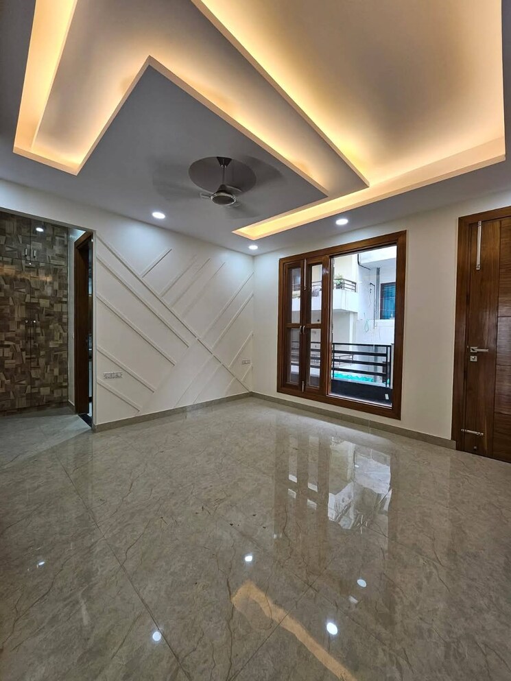 Room, sector 4 3 Bedroom 250 Sq.Yd. Builder Floor In Sector 4 Gurgaon 8003362