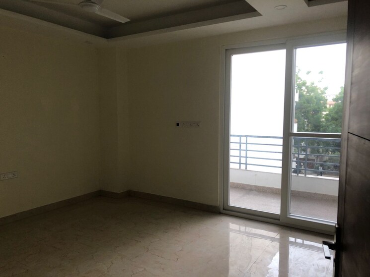 Room, the-galaxy-hotel 5 Bedroom 502 Sq.Yd. Independent House In Sector 15 Gurgaon 8003371