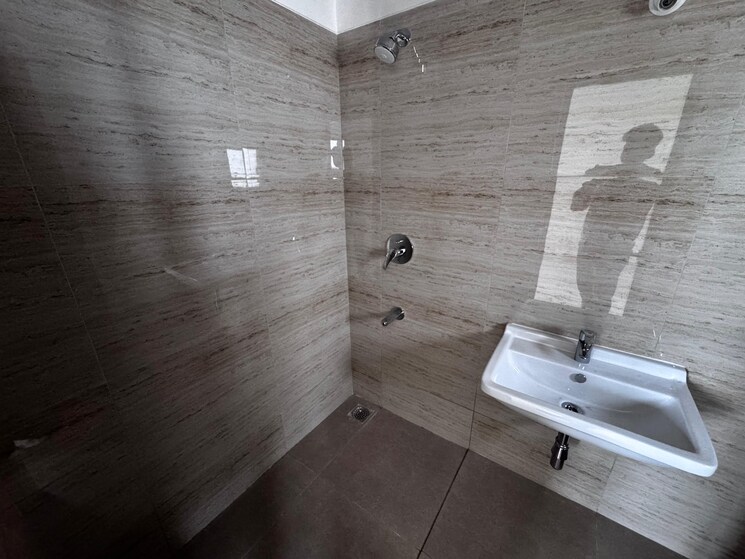 Bathroom, rajapushpa-provincia 3 Bedroom 1715 Sq.Ft. Apartment In Narsingi Hyderabad 8003383