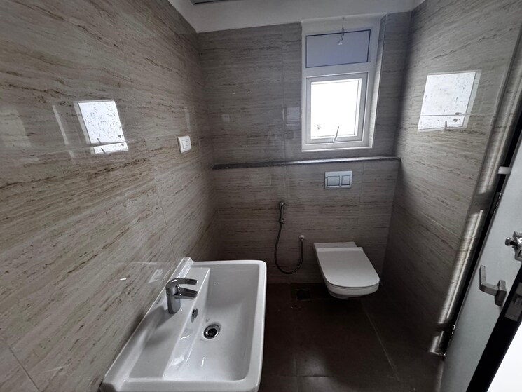 Bathroom, rajapushpa-provincia 3 Bedroom 1715 Sq.Ft. Apartment In Narsingi Hyderabad 8003383