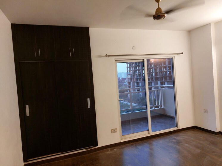 Room, elite-golf-green 3.5 Bedroom 1895 Sq.Ft. Apartment In Sector 79 Noida 8003389