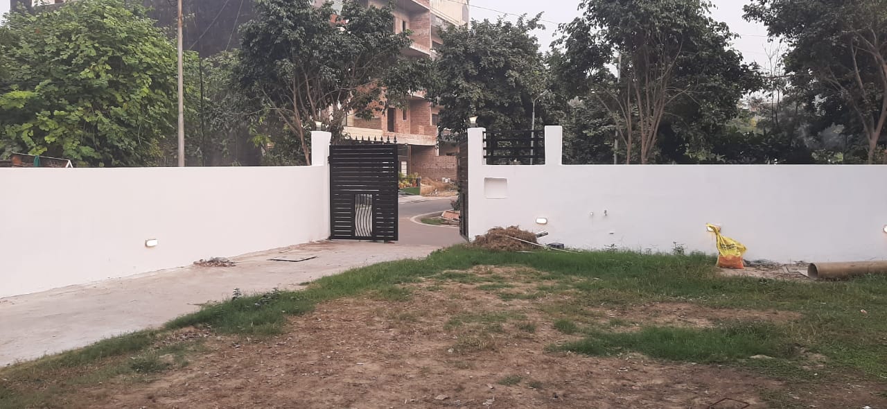 3 BHK + Study Room Villa For Sale in Rwa Sector 19 Noida 