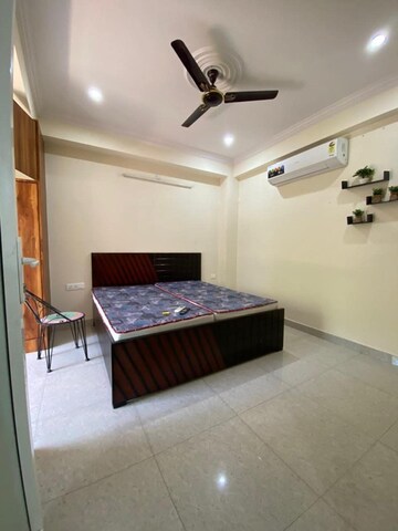 Bedroom in 1 BHK Builder Floor at Ansal Plaza Sector-23, Palam Vihar – for Rent
