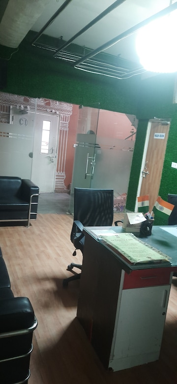 Commercial Office Space 500 Sq.Ft. For Resale in Sector 32 Noida  8003421