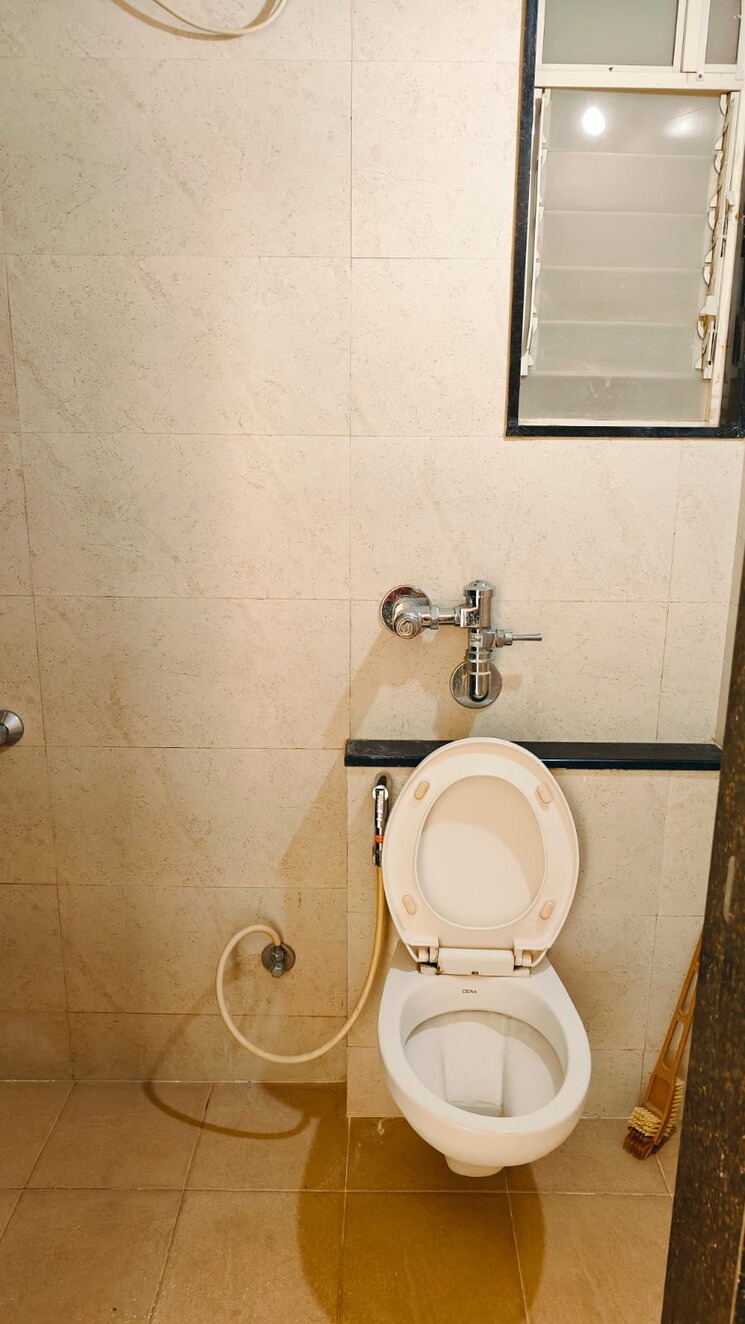 Bathroom, nyati-eternity 1.5 Bedroom 730 Sq.Ft. Apartment In Mohammadwadi Pune 8003422