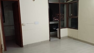 Room in 3 BHK Villa at Eros Rosewood Villas, Sector 50 – for Rent