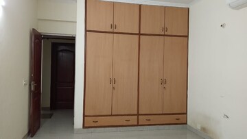 Room in 3 BHK Villa at Eros Rosewood Villas, Sector 50 – for Rent