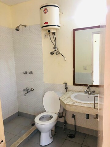 Bathroom in 3 BHK Builder Floor at Unitech South City II, Sector 50 – for Rent