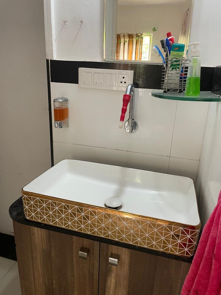 Bathroom, sai-mystique-phase-ii 2 Bedroom 1021 Sq.Ft. Apartment In Ambegaon Budruk Pune 8003492