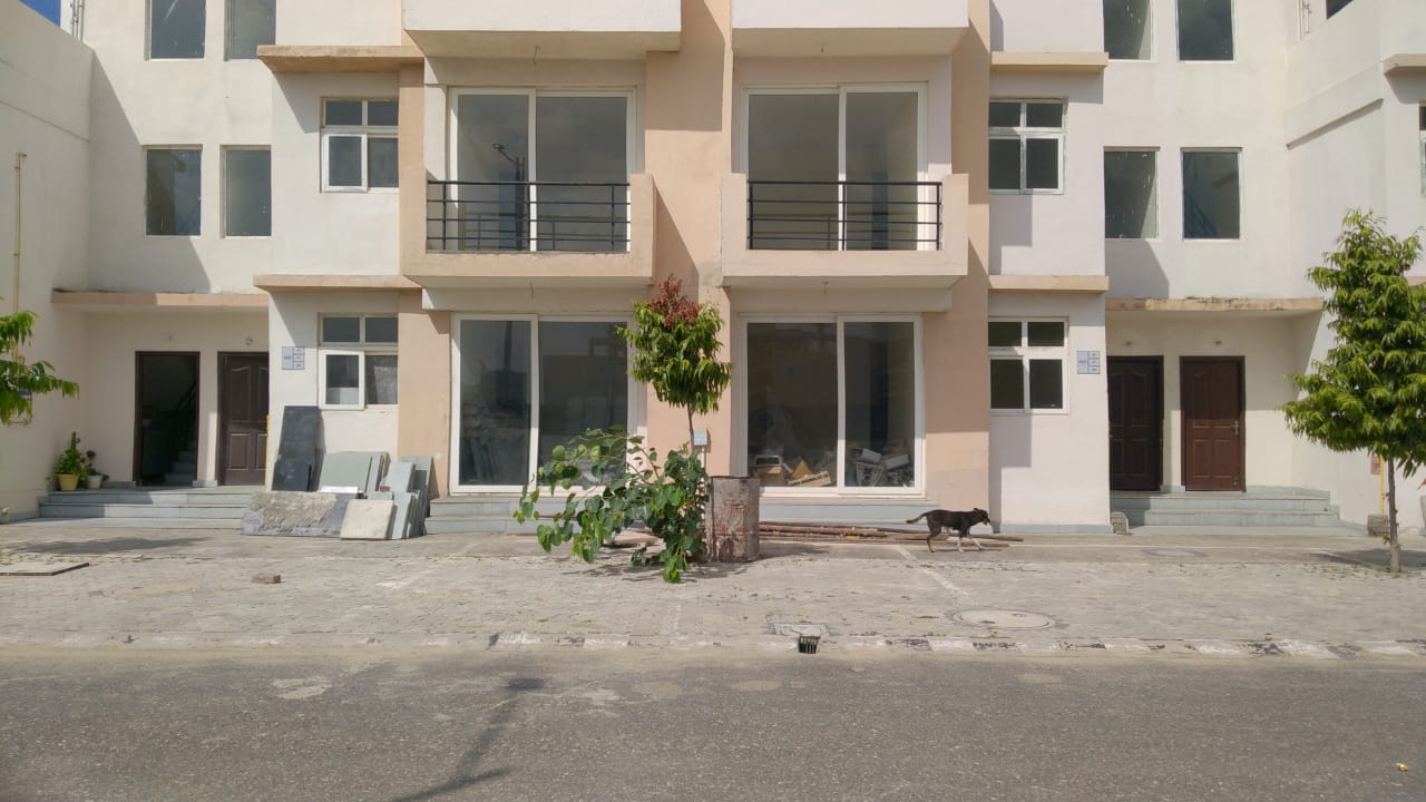 6 BHK + Study Room Independent House For Sale in Raj Nagar Extension