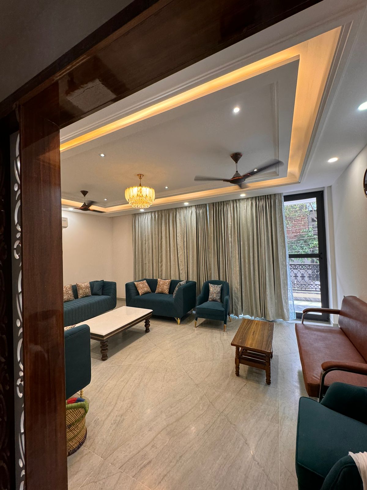 3 BHK + Pooja Room,Servant Room,Extra Room Builder Floor For Sale in Sector 28