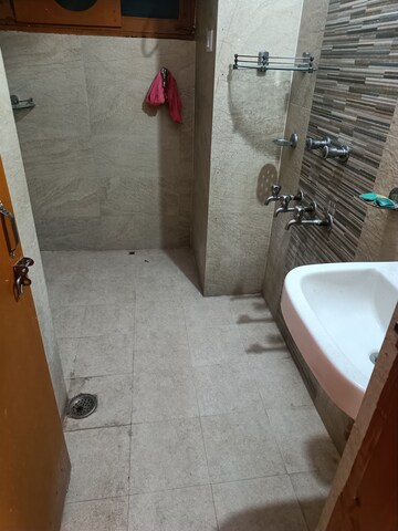 Bathroom in 2.5 BHK Apartment at Ip Extension – for Rent