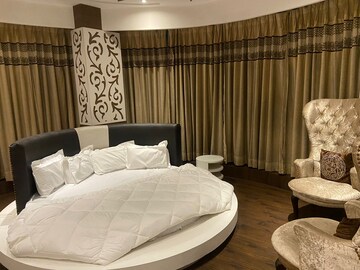Bedroom in 5 BHK Apartment at Mahagun Marvella, Sector 78 – for Rent