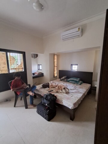 Bedroom in 4 BHK Villa at Ambawadi – for Rent