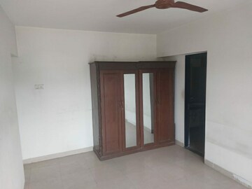 Room in 2 BHK Apartment at Mayfair Sonata Greens, Vikhroli West – for Rent