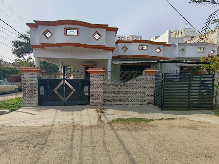 Master Bedroom, jankipuram 3 Bedroom 3000 Sq.Ft. Independent House In Jankipuram Lucknow 8003638