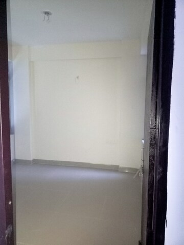 Room in 3 BHK Apartment at Amolik Sankalp, Sector 85 – for Rent