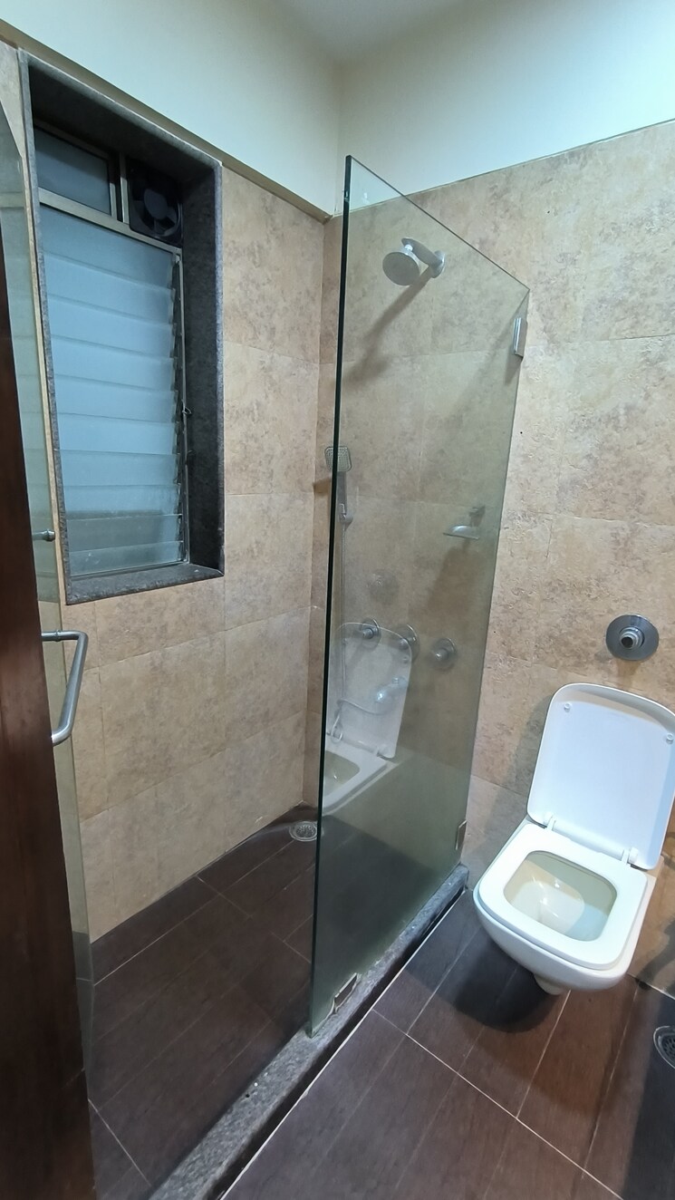 Bathroom, siddhivinayak-horizon 3 Bedroom 1300 Sq.Ft. Apartment In Prabhadevi Mumbai 8003669