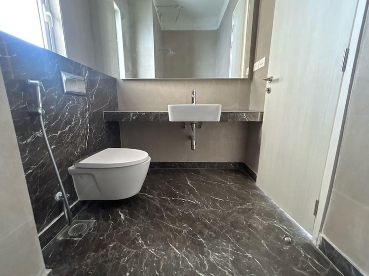 Bathroom, indiabulls-sky-forest 3 Bedroom 2608 Sq.Ft. Apartment In Lower Parel Mumbai 8003661