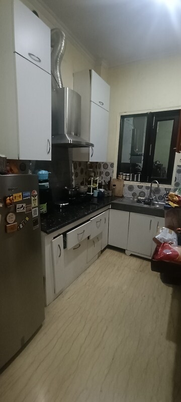 Kitchen in 2.5 BHK Builder Floor at Chittaranjan Park – for Rent