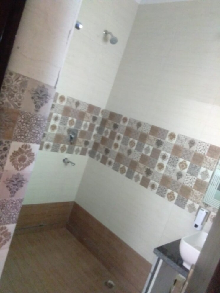 Bathroom, virat nagar 3 Bedroom 1100 Sq.Ft. Independent House In Virat Nagar Panipat 8003688
