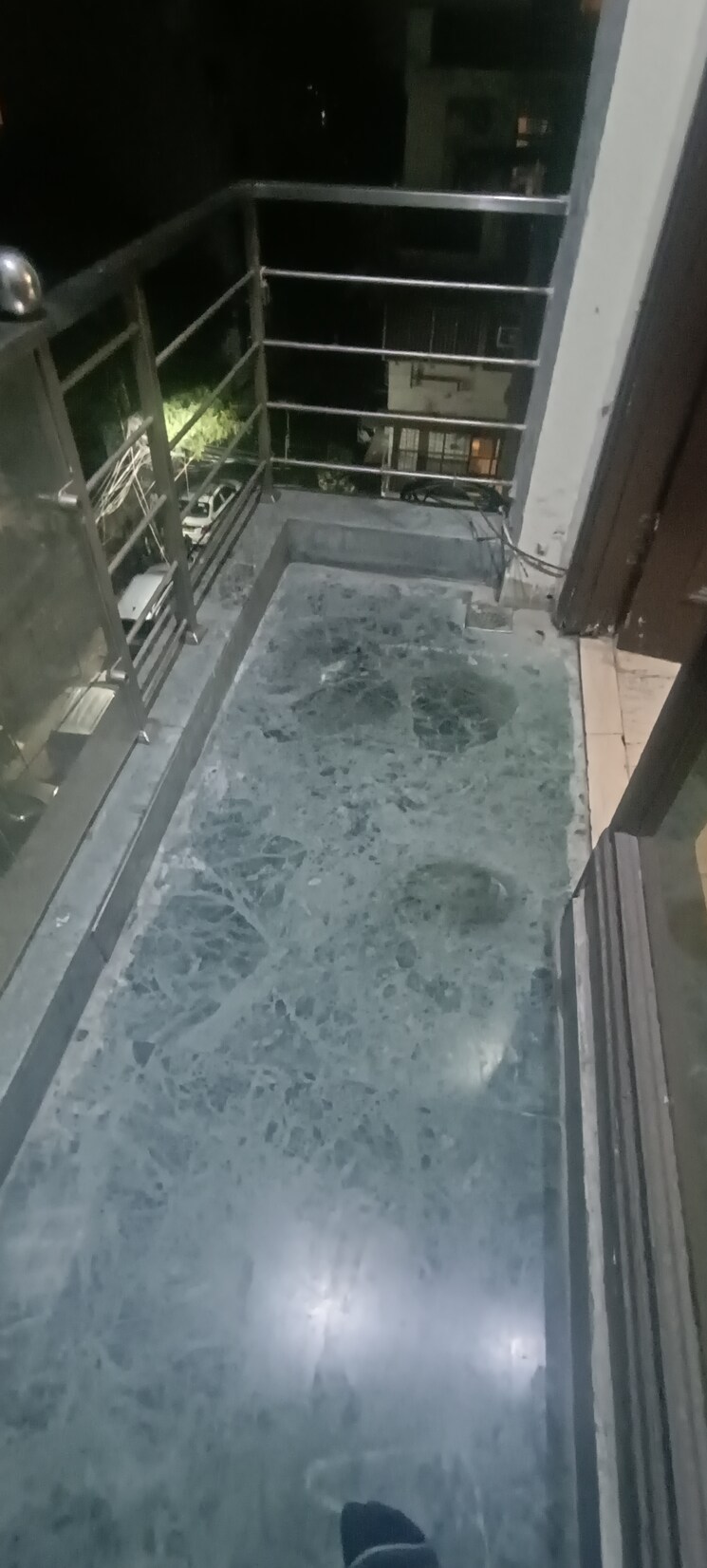 Balcony, chittaranjan park 2.5 Bedroom 1200 Sq.Ft. Builder Floor In Chittaranjan Park Delhi 8003691