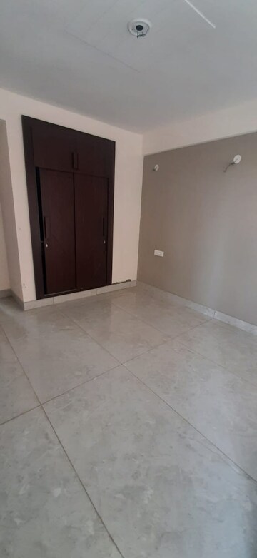 2 BHK Builder Floor For Sale in Sector 40