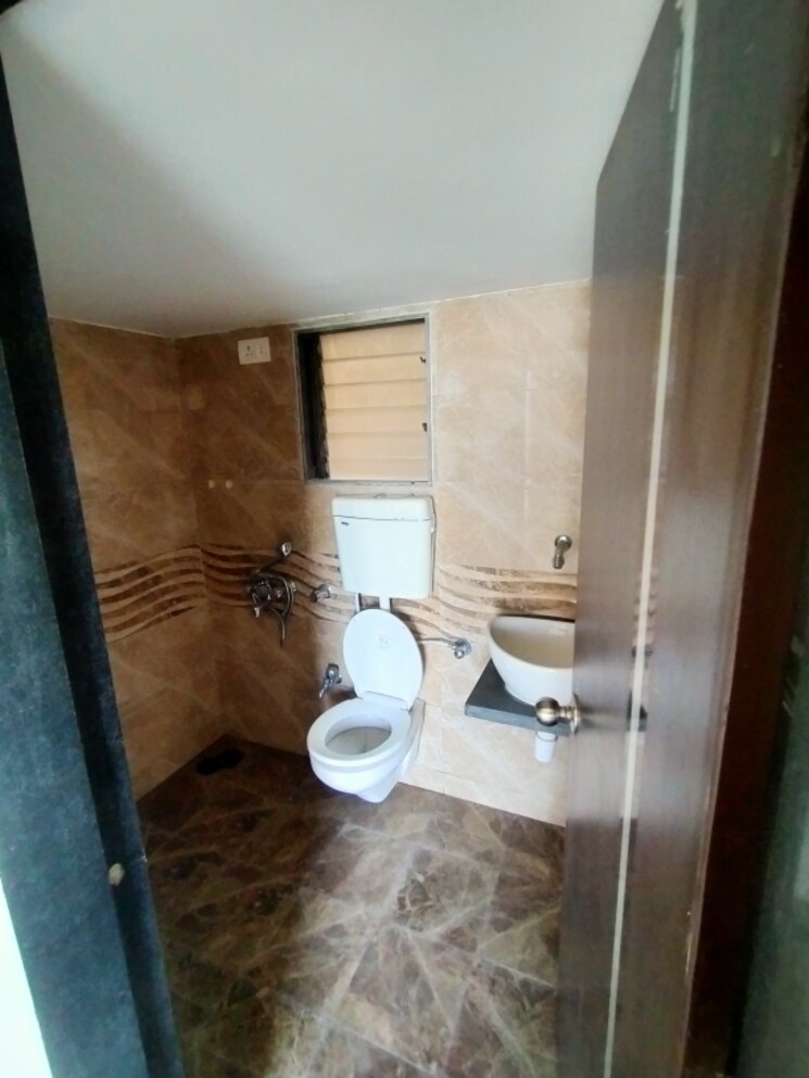 Bathroom, vinay-unique-imperia 1 Bedroom 650 Sq.Ft. Apartment In Virar West Palghar 8003716