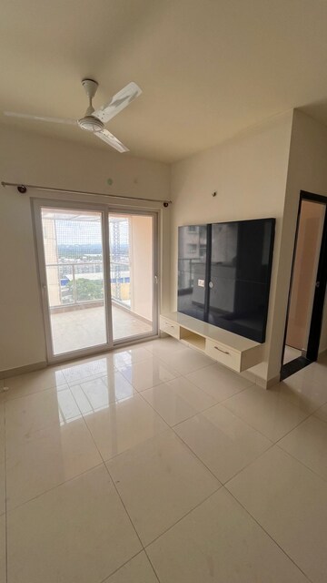 Room in 3 BHK Apartment at Provident Park Square, Kanakapura Road – for Rent