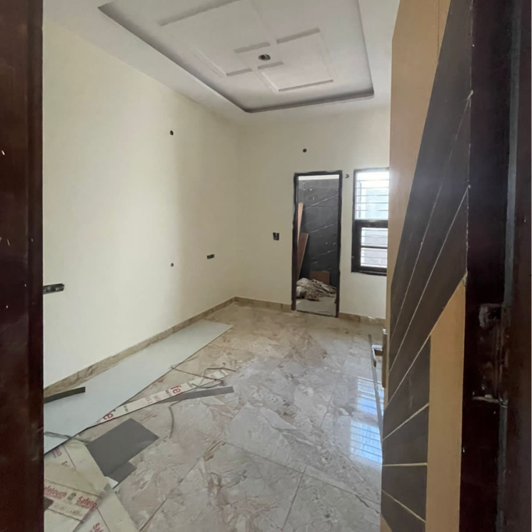 Room, sector 115 3 Bedroom 100 Sq.Yd. Villa In Sector 115 Mohali 8003739
