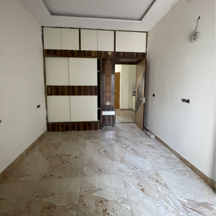 Room, sector 115 3 Bedroom 100 Sq.Yd. Villa In Sector 115 Mohali 8003739