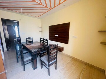 2 BHK Apartment For Rent in Vip Road