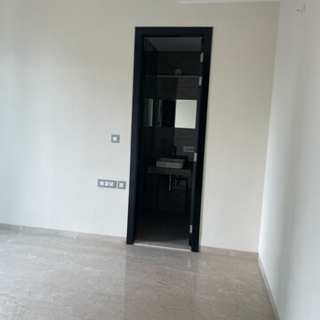 Room in 1 BHK Apartment at Aditya Apartment Datar Colony, Kanjurmarg East – for Sale